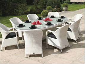 Oval Outdoor Dining Table Set