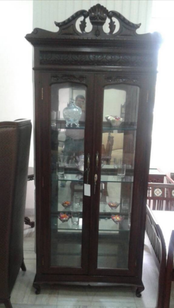 DISPLAY DOUBLE DOOR WITH TWO DRAWERS WITH CARVING TAJ