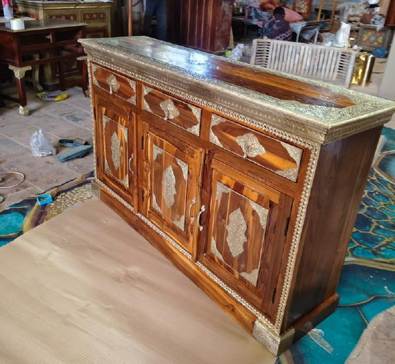 SIDE BOARD THREE DOORS WITH THREE DRAWERS